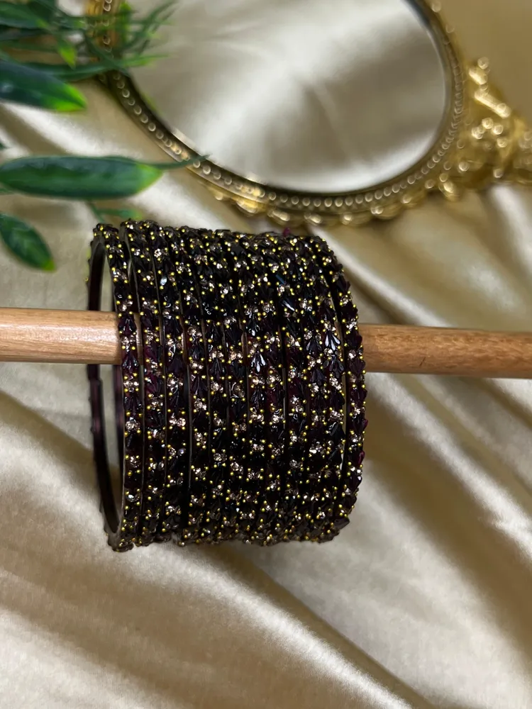Intricate Glass Bangle — Coffee