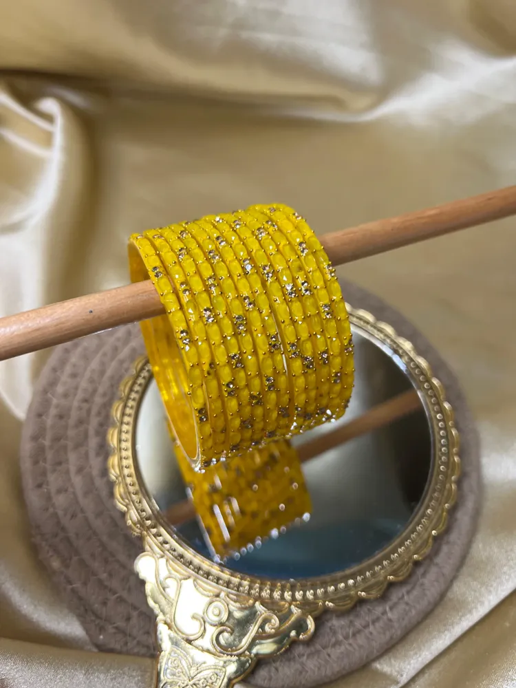 Petal Stone Glass Bangle — Lemon Yellow