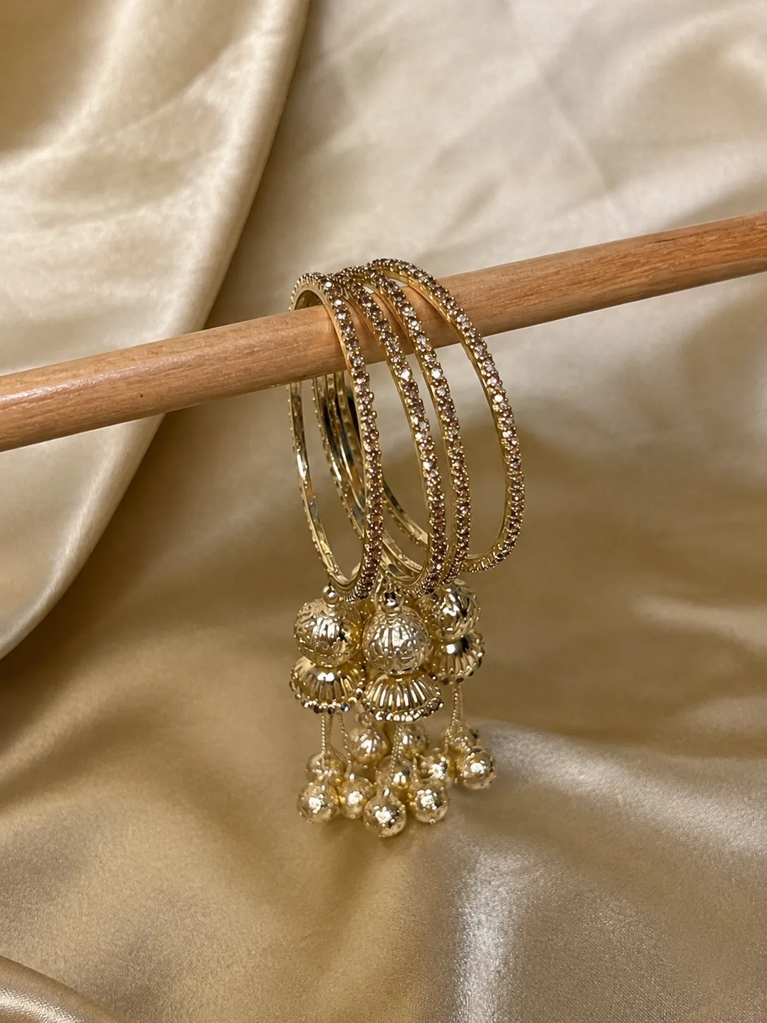 Kids Bangle — Gold stone Gunghroo - Set of 4