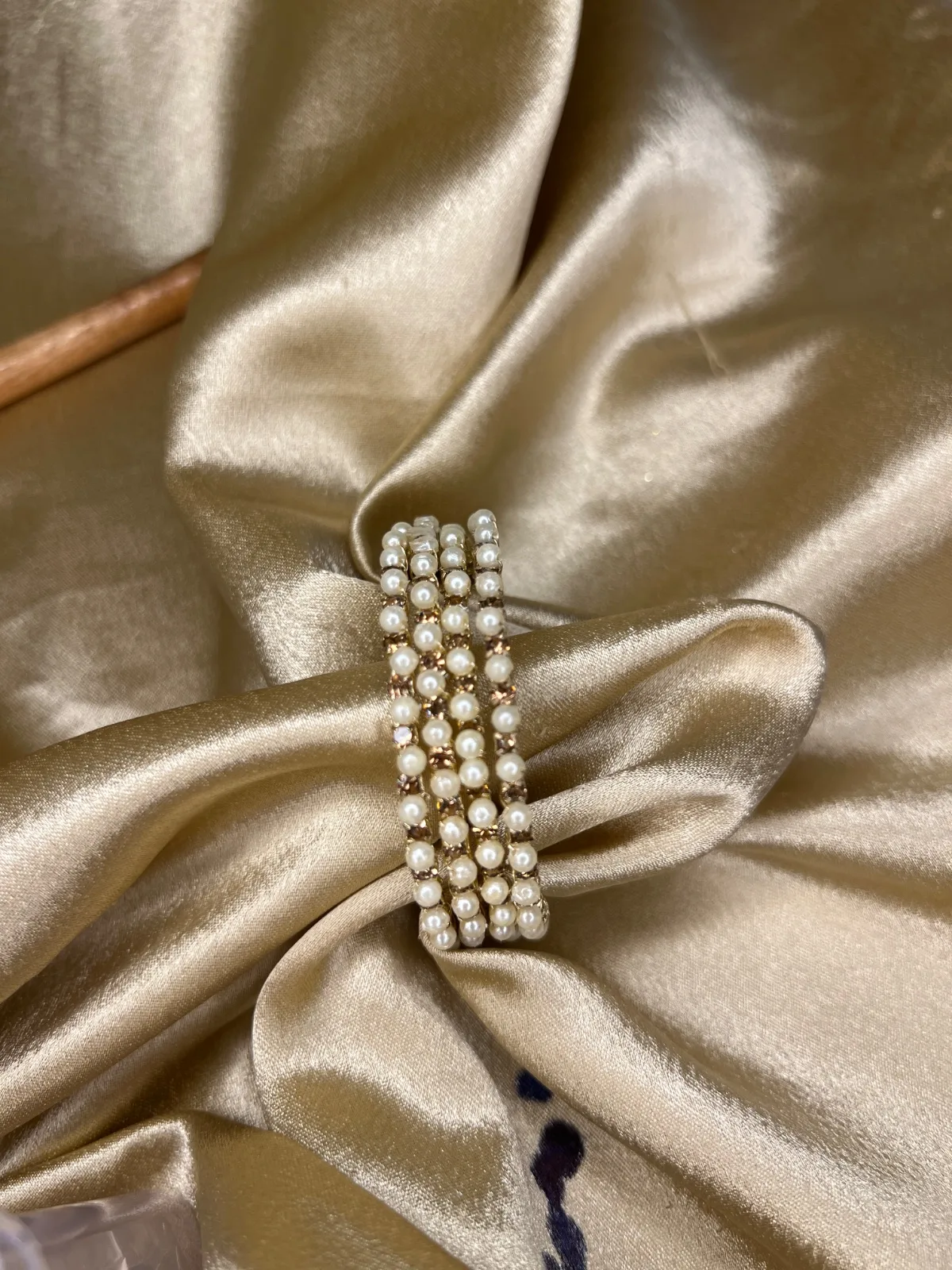 Kids Bangle — Pearl stone - Set of 4